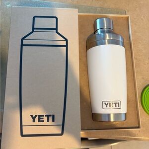 YETI Cocktail shaker
